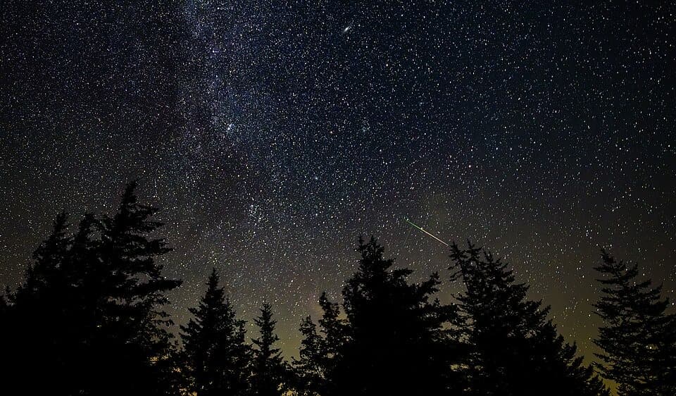 UAE Astronomy Centre Refutes Planetary Alignment Hype